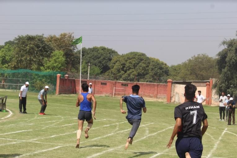 IIMT University Meerut Sports fest photo 5